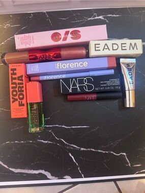 Lip product bundle lot!